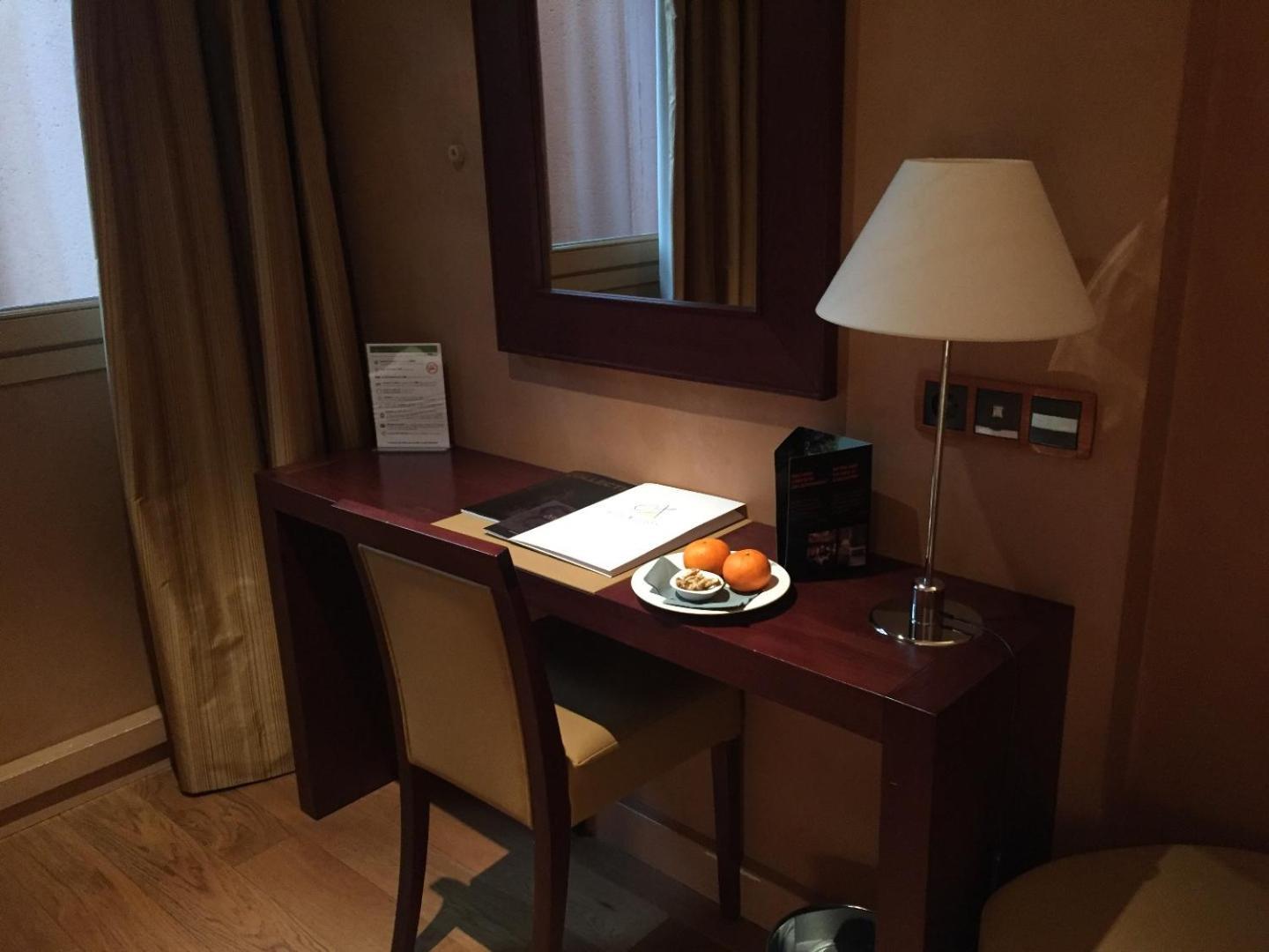 Hotel & Restaurants - Maison Chabran Pont-de-lʼIsère المظهر الخارجي الصورة